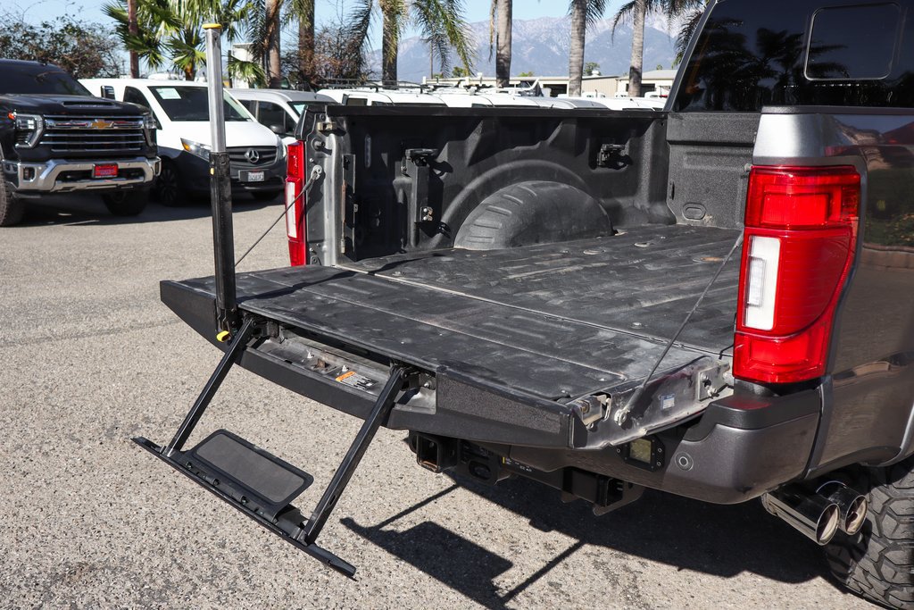 Used 2022 Ford F250 Platinum w/ Tremor Off-Road Package AWD/4WD image 8