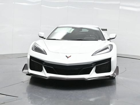 New 2025 Chevrolet Corvette Z06 w/ Z07 Performance Package RWD image 25