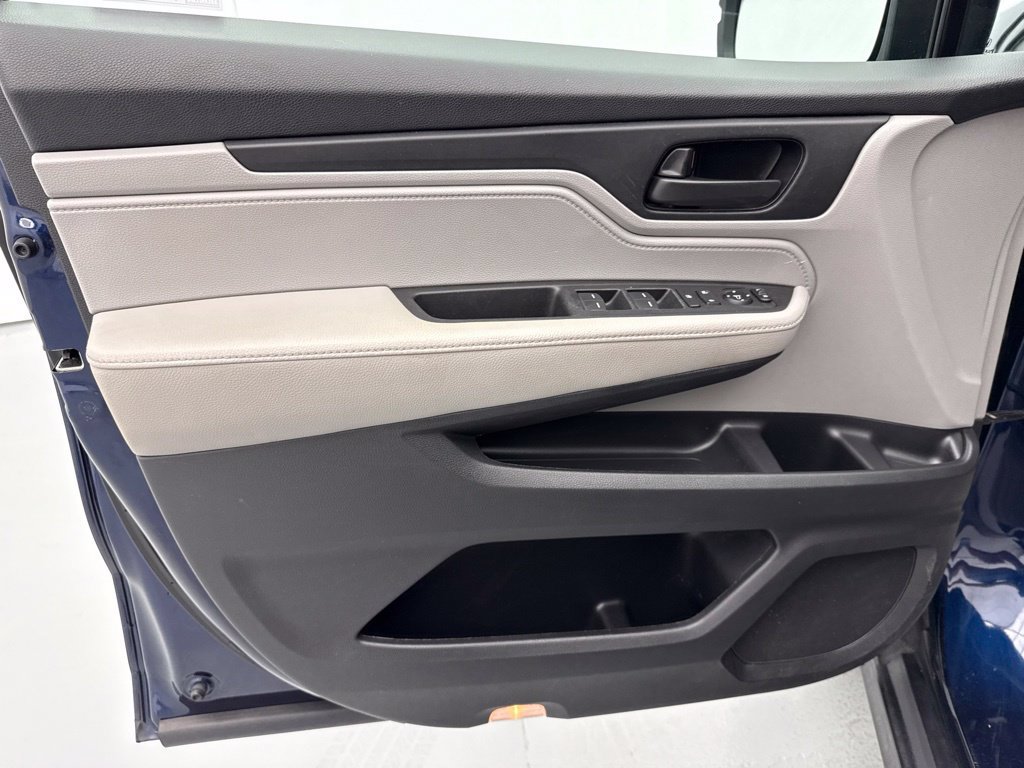 Used 2022 Honda Odyssey EX image 17