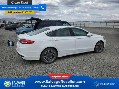 Used 2018 Ford Fusion SE w/ Fusion SE Technology Package FWD image 4