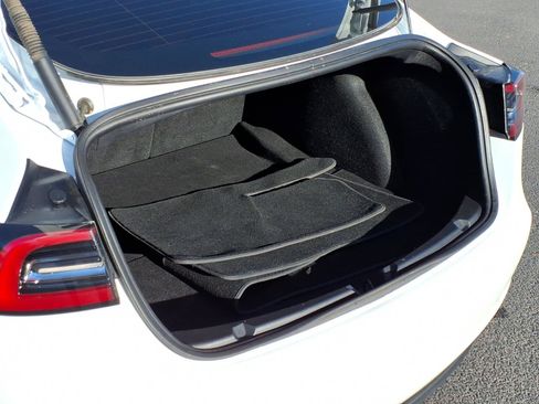 Used 2023 Tesla Model 3 Performance image 9