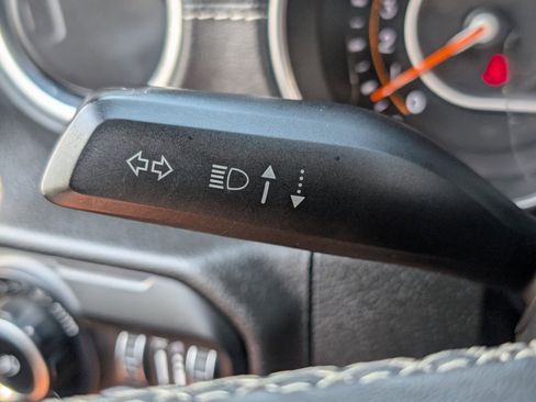 Used 2018 Jeep Wrangler Unlimited Sahara AWD/4WD image 29
