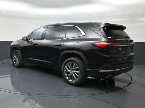 Used 2025 Buick Enclave Preferred w/ Power Package FWD image 3