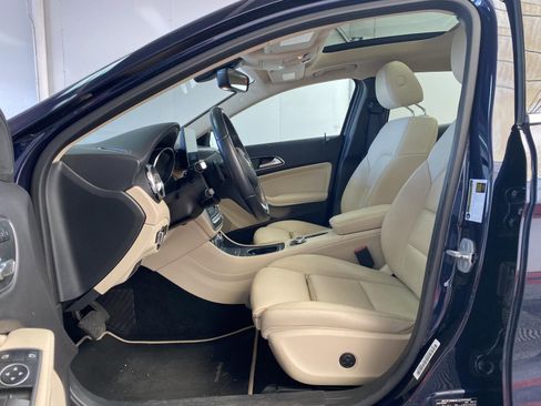 Used 2018 Mercedes-Benz GLA 250 4MATIC image 22