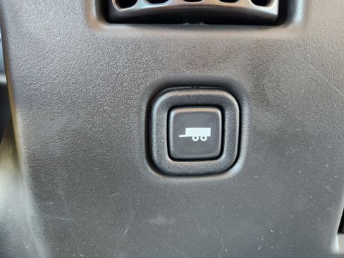 New 2025 Chevrolet Express 3500 w/ Power Convenience Package image 21