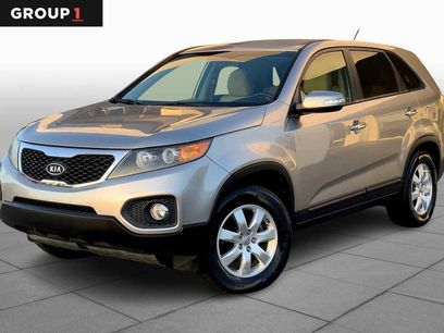 Used 2013 Kia Sorento LX w/ Third Row Pkg