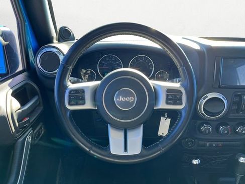 Used 2014 Jeep Wrangler Unlimited Sport image 12