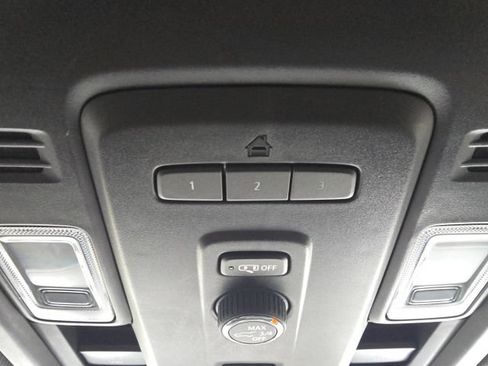Used 2021 Chevrolet Tahoe Z71 AWD/4WD image 44