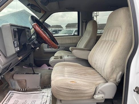 Used 1994 GMC Yukon 4WD 2-Door image 10