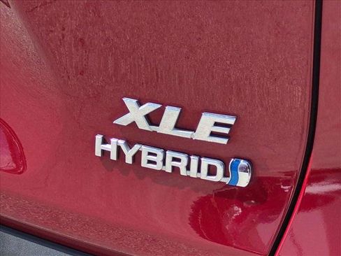 Used 2020 Toyota RAV4 XLE w/ Convenience Package AWD/4WD image 22