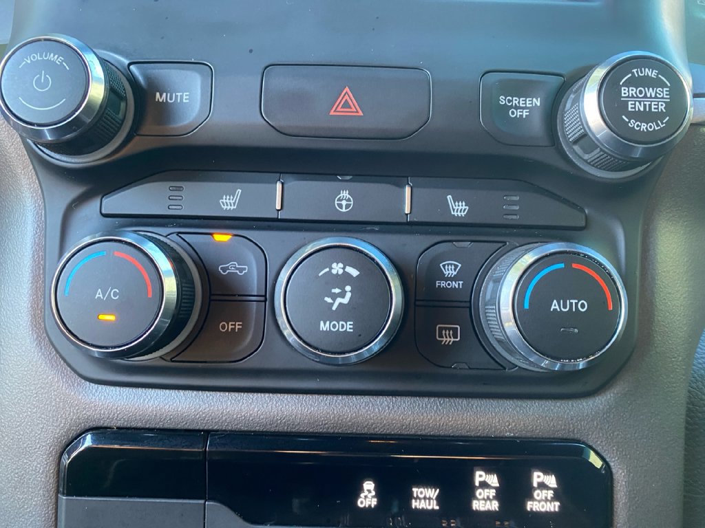 Used 2021 RAM 1500 Big Horn RWD image 16