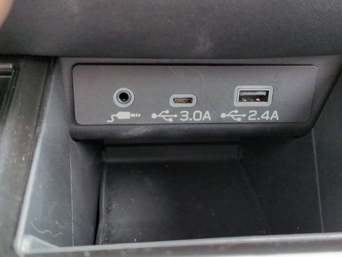 Used 2023 Subaru Outback Limited image 33