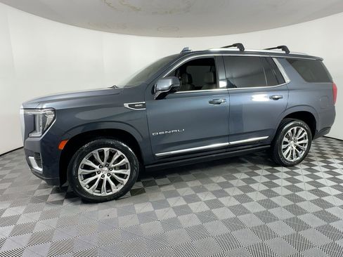 Used 2021 GMC Yukon Denali w/ Denali Premium Package image 20