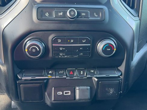 Used 2022 Chevrolet Silverado 1500 Custom image 21