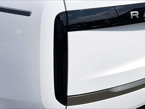 New 2026 Land Rover Range Rover SE AWD/4WD image 8