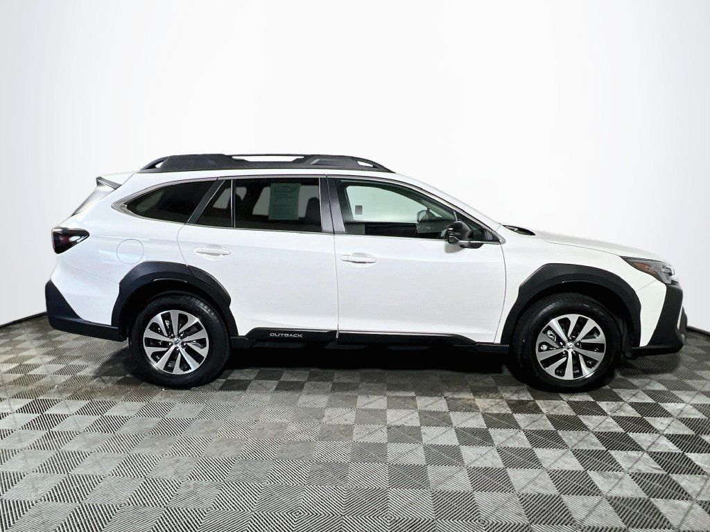 Certified 2025 Subaru Outback Premium w/ Popular Package #1A AWD/4WD image 8