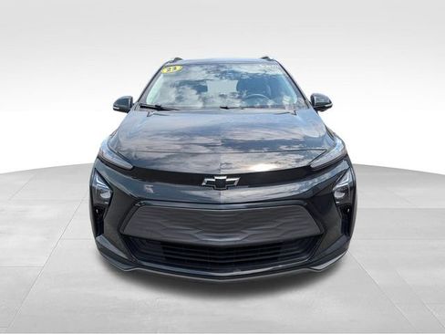 Used 2023 Chevrolet Bolt EUV LT w/ Driver Confidence Package FWD image 2