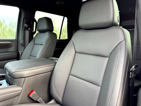 Used 2026 Chevrolet Tahoe LT w/ Comfort Package image 13