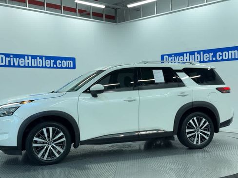 Used 2022 Nissan Pathfinder Platinum w/ Cargo Package AWD/4WD image 7