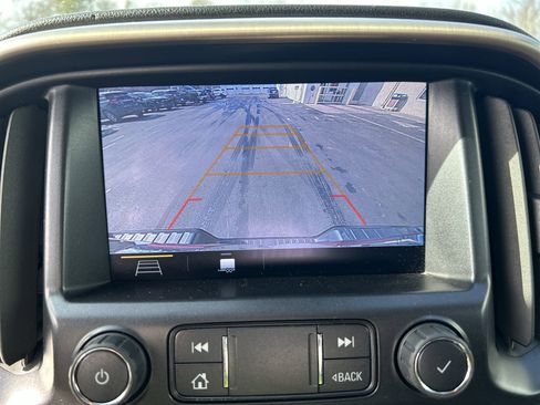 Used 2022 GMC Canyon Denali w/ Denali Black Edition Package image 17