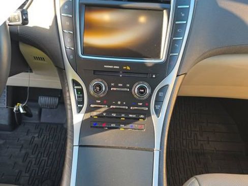 Used 2020 Lincoln Nautilus Reserve w/ Equipment Group 201A AWD/4WD image 7