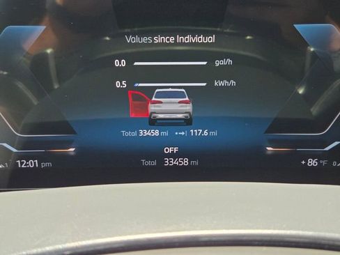 Used 2025 BMW X5 xDrive50e w/ Climate Comfort Package image 20