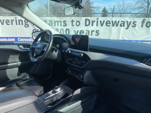 Used 2021 Ford Escape SEL image 17
