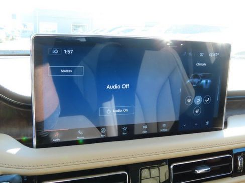 Certified 2022 Lincoln Nautilus Reserve image 29