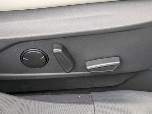 Used 2023 Ford Mustang Mach-E Premium image 38