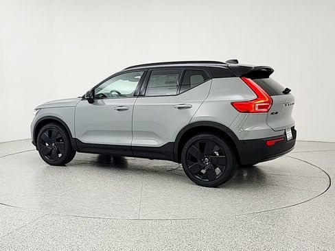 New 2026 Volvo XC40 B5 Ultra w/ Protection Package Premier AWD/4WD image 7