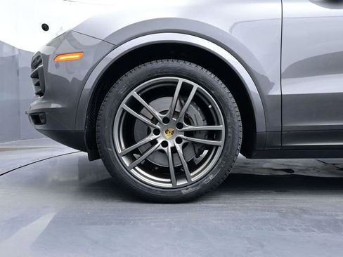 Certified 2021 Porsche Cayenne S image 6