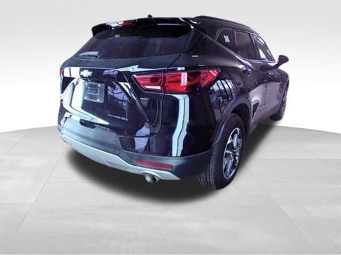 Used 2024 Chevrolet Blazer LT w/ Convenience Package image 3