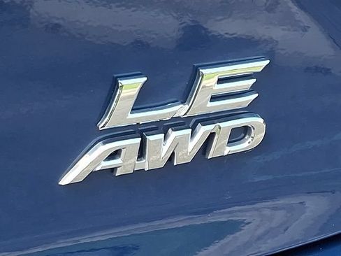 Used 2025 Toyota Camry LE AWD/4WD image 29