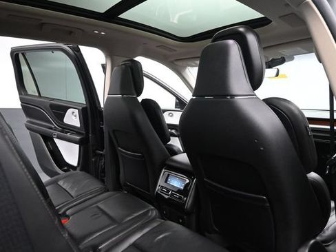 Certified 2022 Lincoln Aviator Reserve w/ Equipment Group 201A AWD/4WD image 28