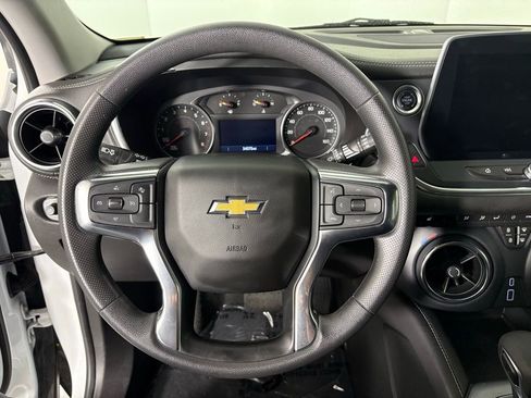 Used 2025 Chevrolet Blazer LT image 26