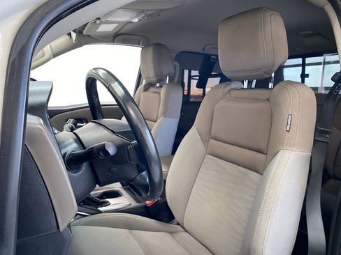 Used 2022 Nissan Frontier SV image 19