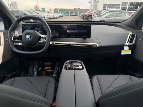 New 2026 BMW iX xDrive60 image 26