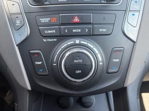Used 2017 Hyundai Santa Fe Sport FWD image 11
