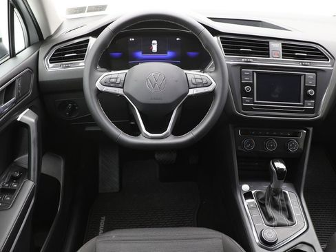 Used 2024 Volkswagen Tiguan S image 11