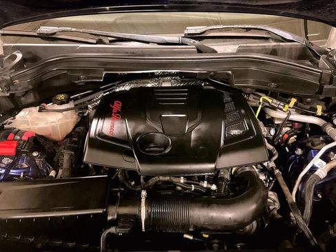 Used 2022 Alfa Romeo Stelvio Sprint image 28