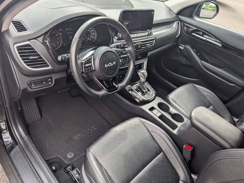 Used 2023 Kia Seltos SX w/ SX Sunroof Package AWD/4WD image 10