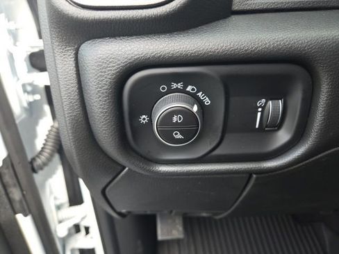 New 2025 RAM 2500 Tradesman image 31