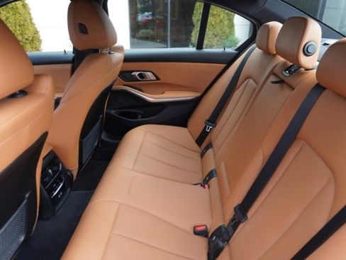 Used 2022 BMW 330i xDrive Sedan w/ Driving Assistance Package image 18