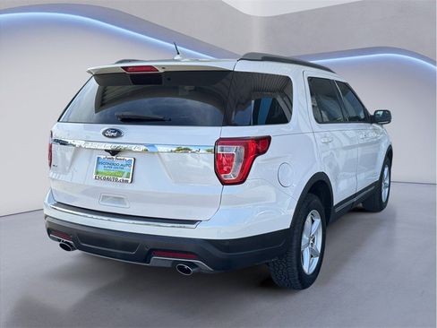 Used 2018 Ford Explorer XLT w/ Equipment Group 202A FWD image 6