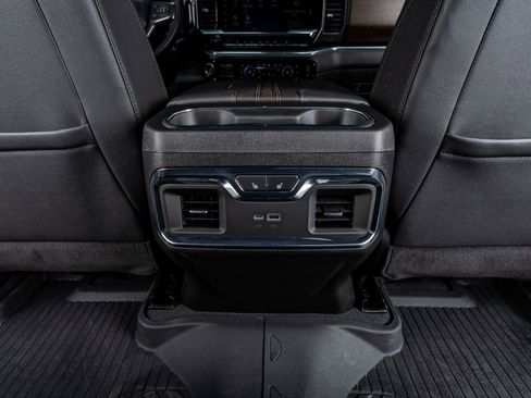 Used 2025 Chevrolet Silverado 2500 High Country w/ High Country Premium Package image 33