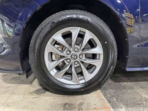 Used 2022 Toyota Sienna LE FWD image 10