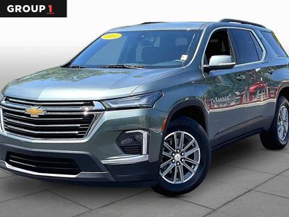 Used 2023 Chevrolet Traverse LT