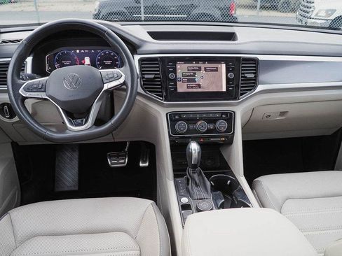 Used 2021 Volkswagen Atlas SEL Premium AWD/4WD image 10