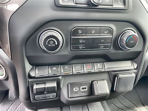 New 2025 Chevrolet Silverado 1500 Custom image 12