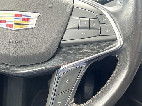 Certified 2022 Cadillac XT5 Premium Luxury FWD image 26
